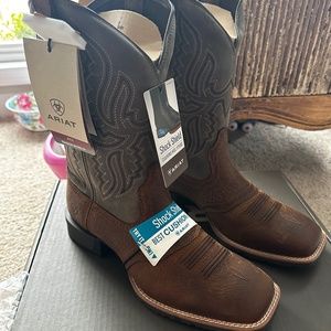 Men’s Ariat Hybrid Ranchway Boots size 10.5
